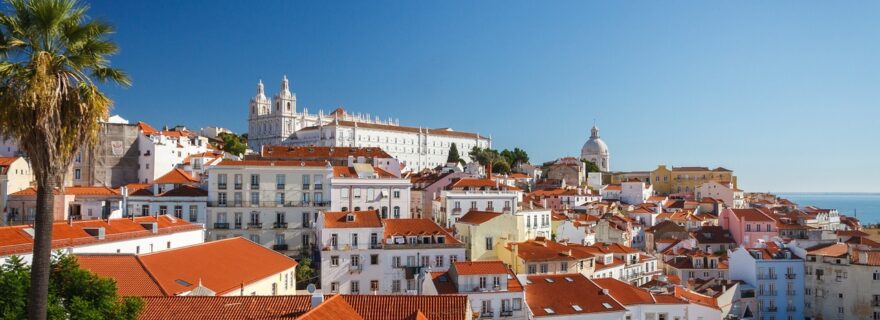 The Portuguese Government’s ban on short-term rentals: A breach of the Services Directive?