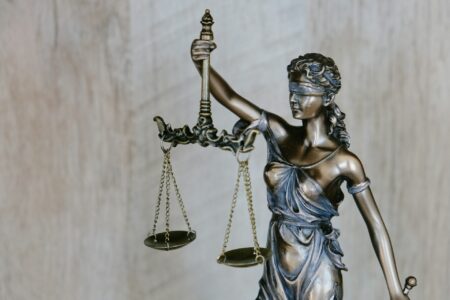 Trump targets law firms aiding the disfavoured